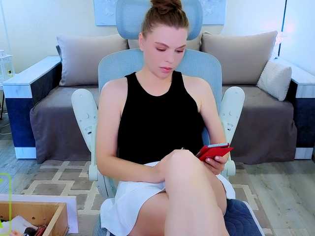 AureliaFly live cam on BongaCams