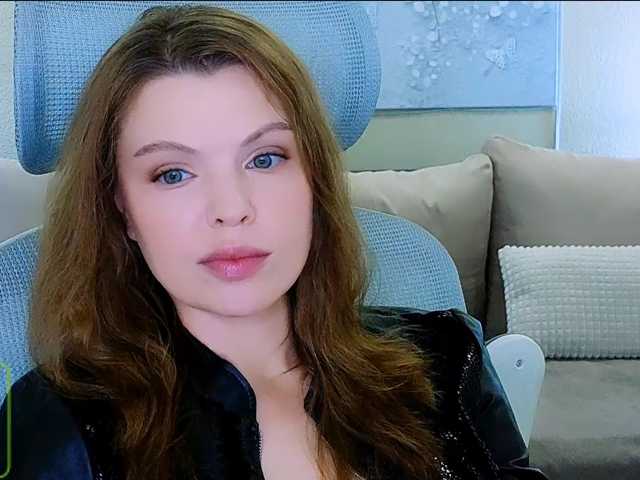 AureliaFly live cam on BongaCams