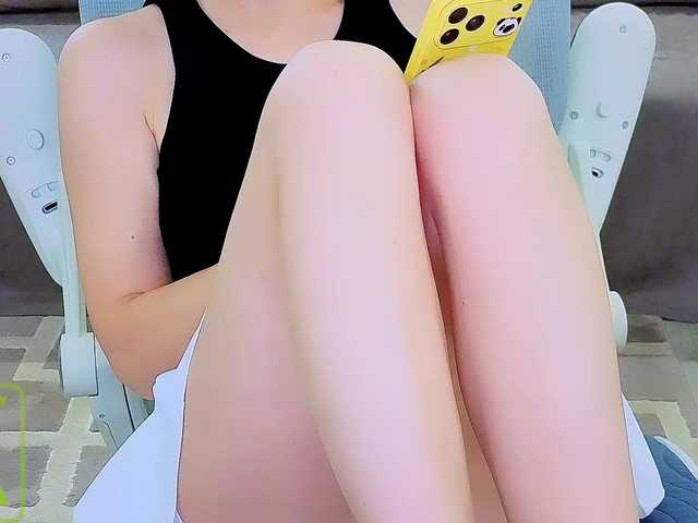 AureliaFly live cam on BongaCams