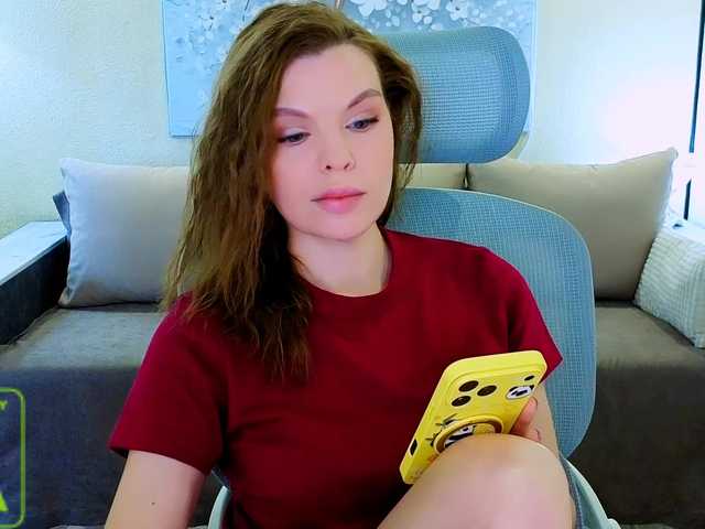 AureliaFly live cam on BongaCams
