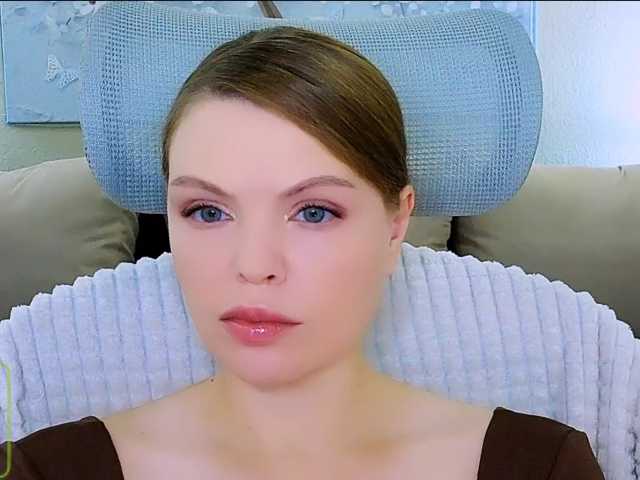 AureliaFly live cam on BongaCams