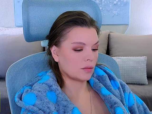 AureliaFly's BongaCams show and profile