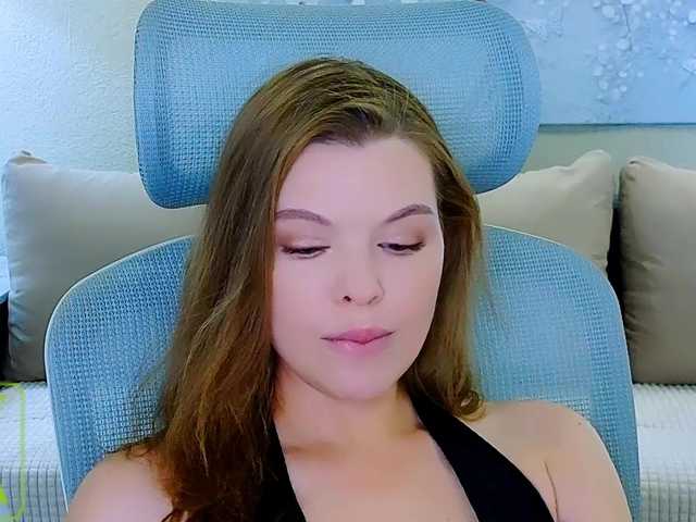 AureliaFly live cam on BongaCams