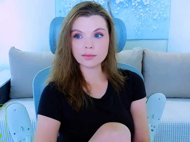 AureliaFly live cam on BongaCams
