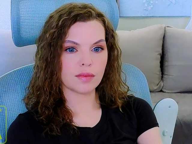 AureliaFly live cam on BongaCams