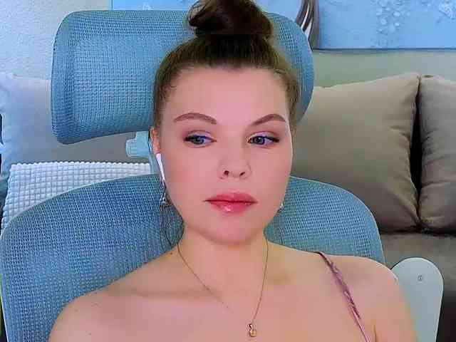 Audreyy webcam