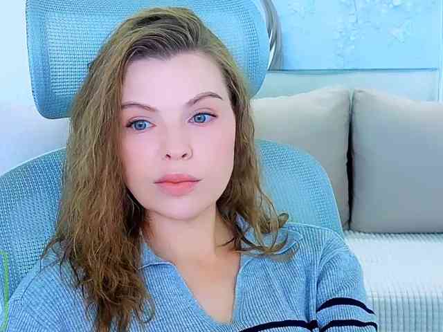 AureliaFly - Girl 