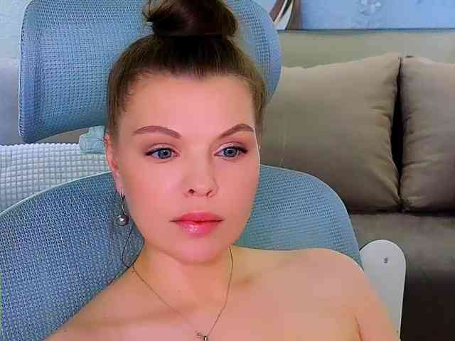 Audreyy webcam