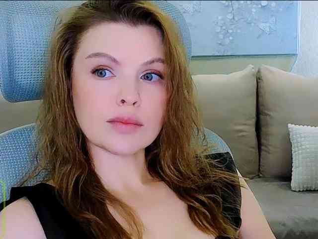 Вебкам-шоу AureliaFly