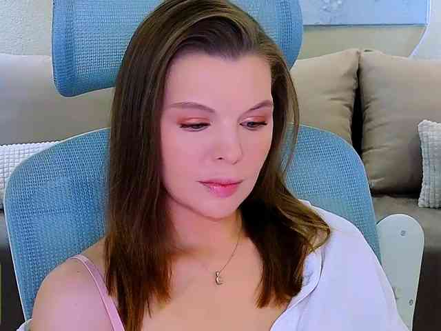 Audreyy webcam