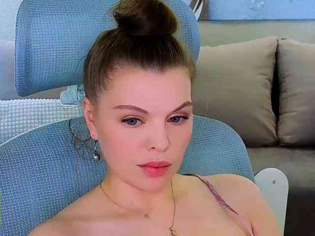 Audreyy webcam
