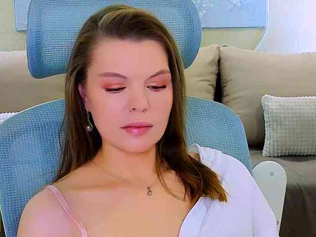 Audreyy webcam
