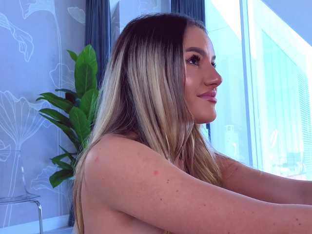 SpoilM3Mor3's BongaCams show and profile