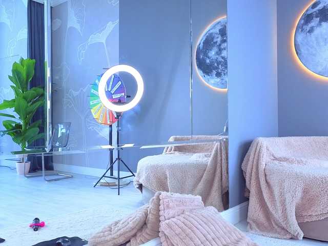 SpoilM3Mor3's BongaCams show and profile