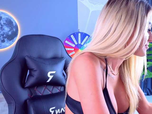 SpoilM3Mor3 live webcam show