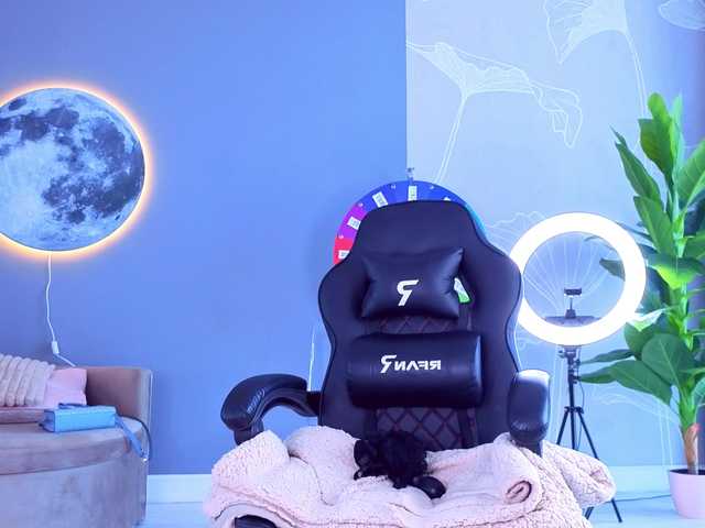 SpoilM3Mor3 live webcam show