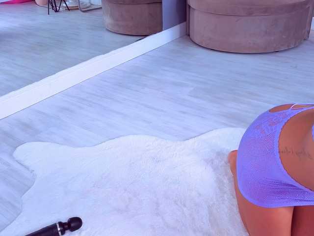 SpoilM3Mor3 live cam preview