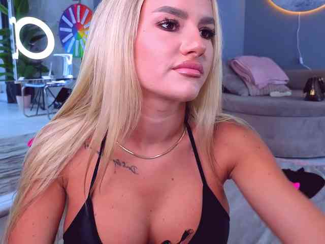 SpoilM3Mor3 webcam