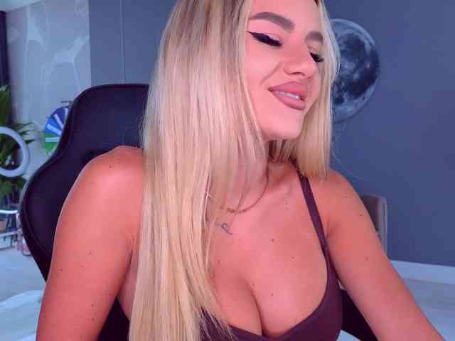SpoilM3Mor3 - Girl 