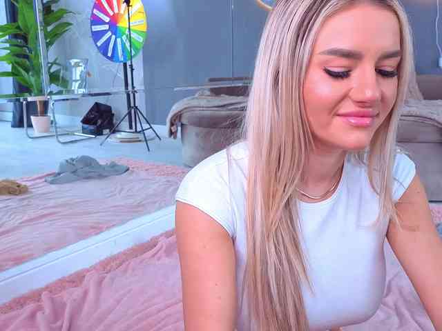 SpoilM3Mor3 webcam