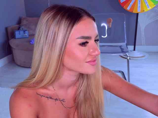 SpoilM3Mor3 webcam