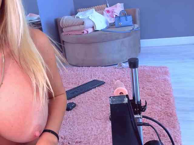 SpoilM3Mor3 webcam