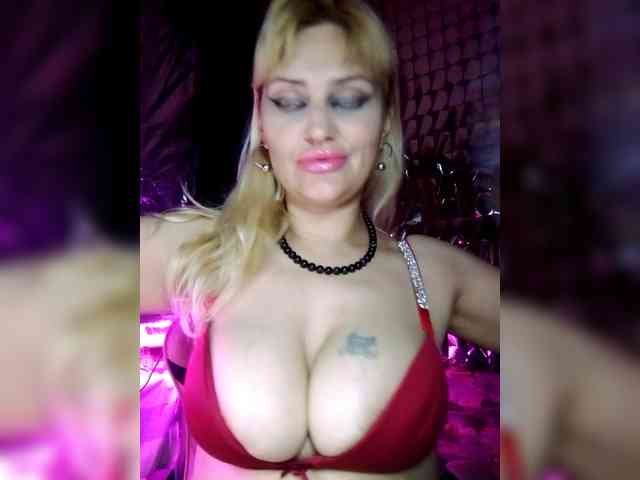 Freya-Milf webcam