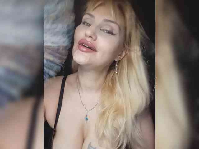 Freya-Milf webcam