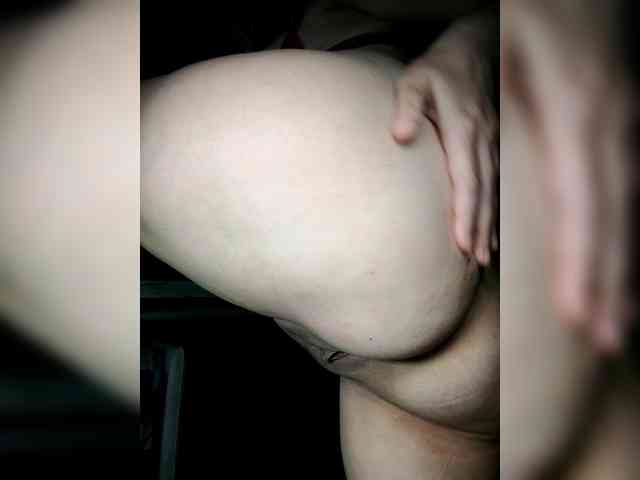 Freya-Milf webcam