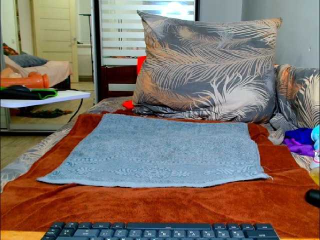 Olvia7985 live webcam show
