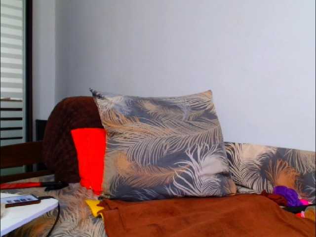 Olvia7985 live cam on BongaCams