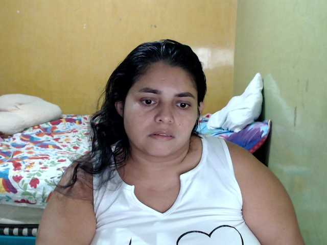 mia-naughty live webcam show