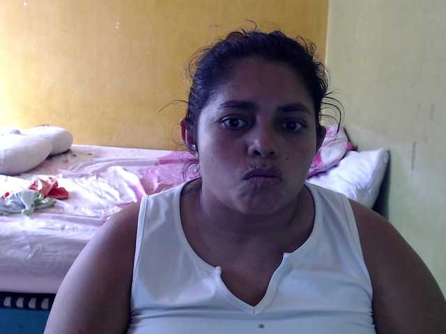 mia-naughty live cam on BongaCams