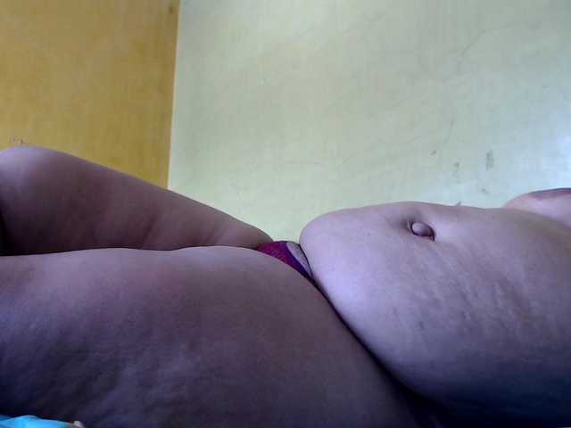 mia-naughty live webcam show