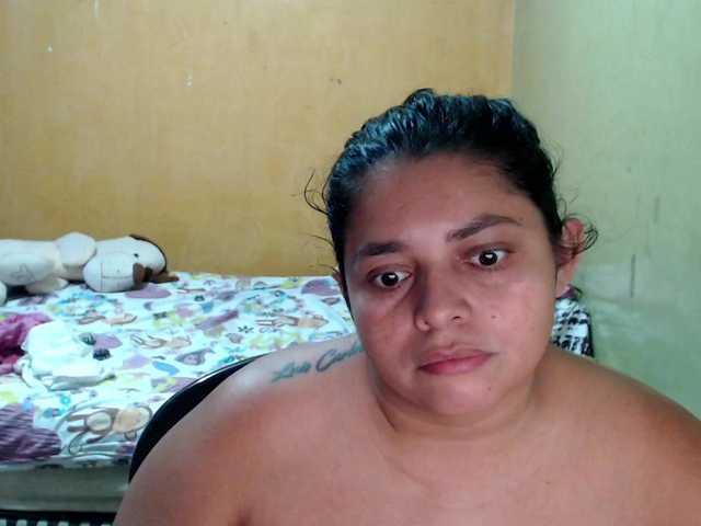 mia-naughty live cam on BongaCams