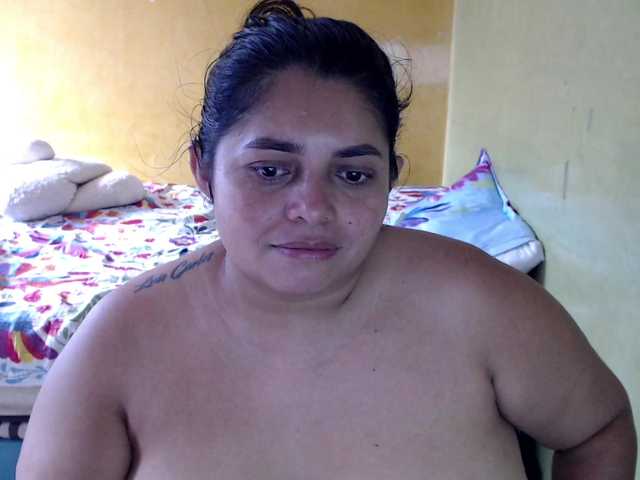 mia-naughty live webcam show