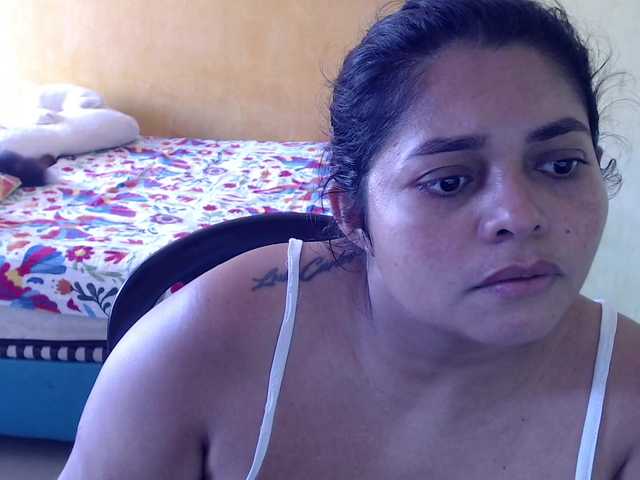 mia-naughty live cam on BongaCams