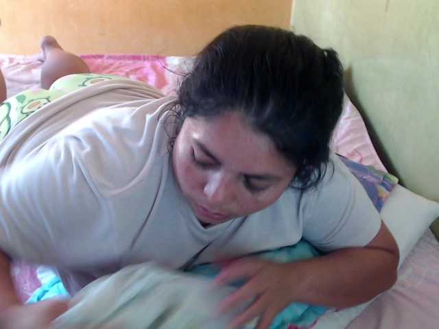 mia-naughty live cam on BongaCams