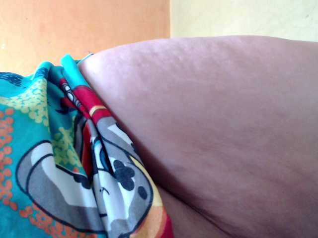 mia-naughty live cam on BongaCams