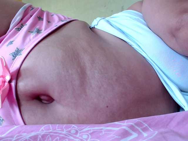 mia-naughty live cam on BongaCams
