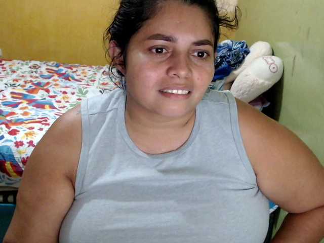 mia-naughty live cam on BongaCams