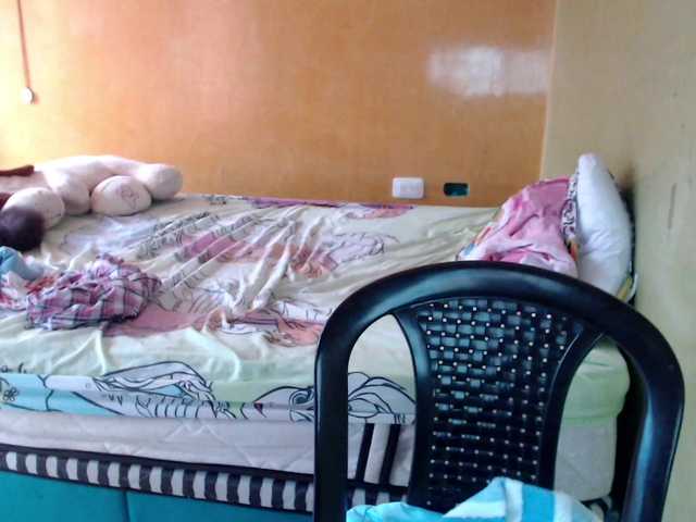 mia-naughty live cam on BongaCams