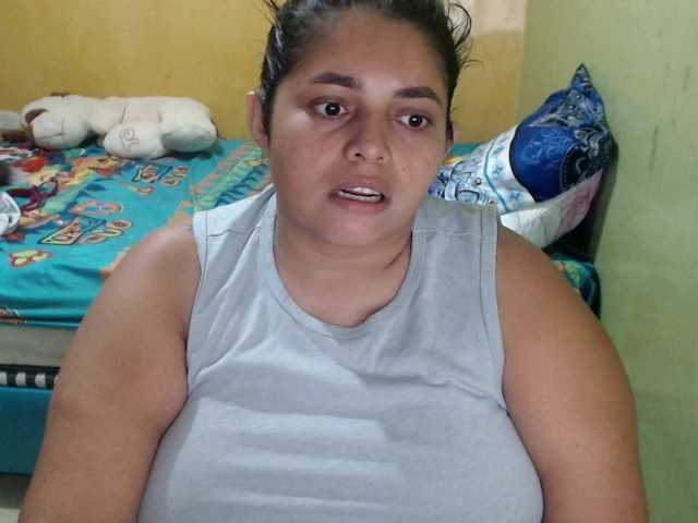 mia-naughty live webcam show