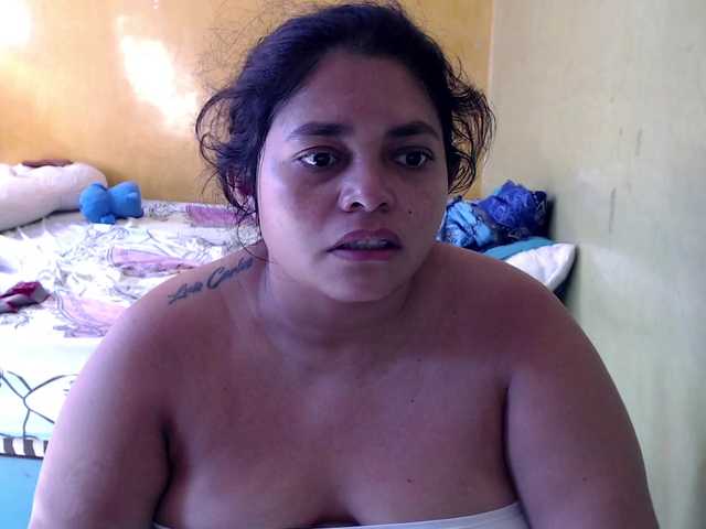 mia-naughty webcam