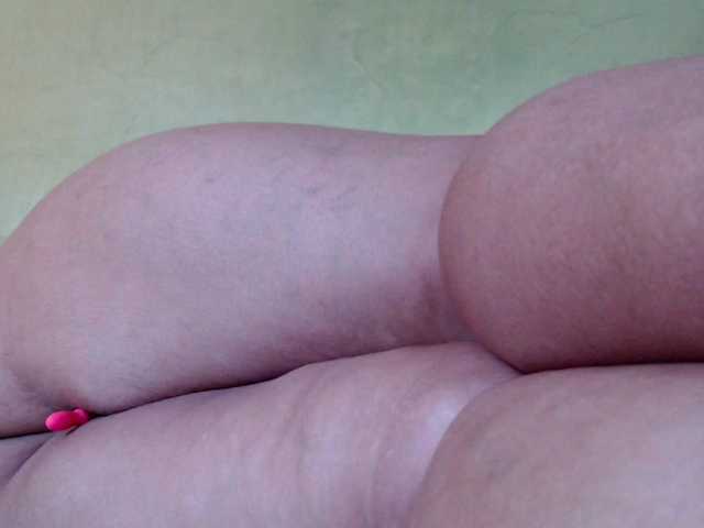 mia-naughty live cam