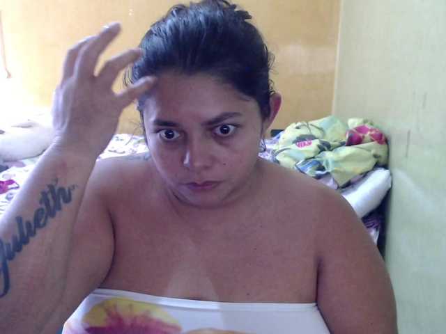 mia-naughty live cam on BongaCams
