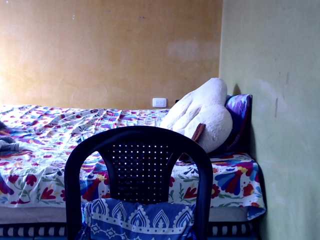 mia-naughty live webcam show