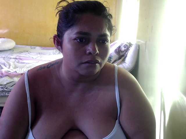 mia-naughty live cam on BongaCams