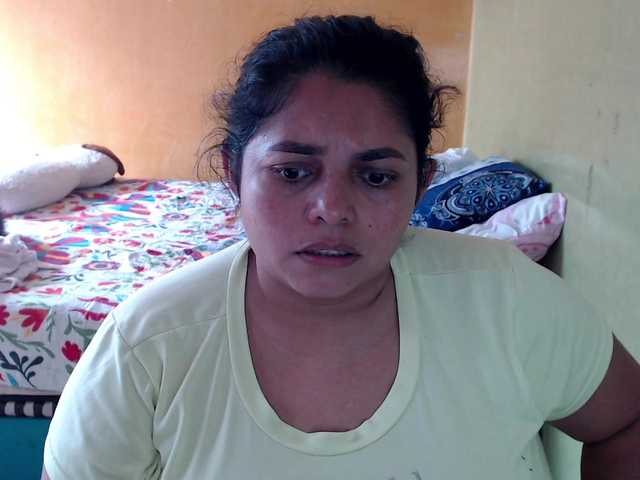mia-naughty live webcam show