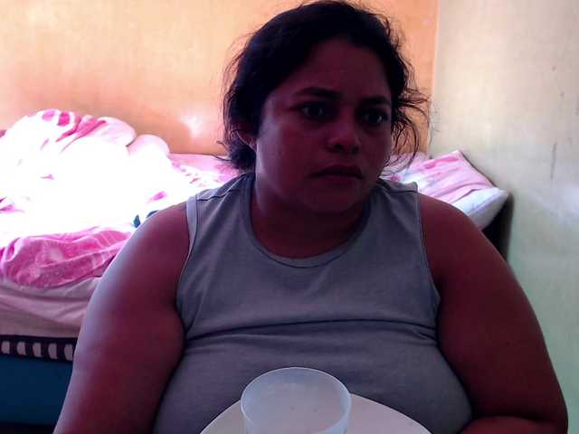 mia-naughty live cam on BongaCams